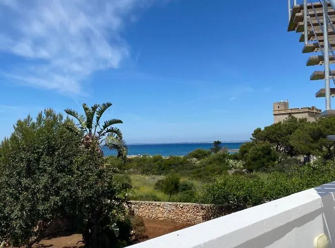 Casa La Torre Tatil Evi Sant Isidoro (Apulia)